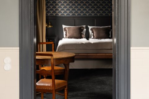 Juniorsvit Deluxe, Clasonska gården, Akademihotellet